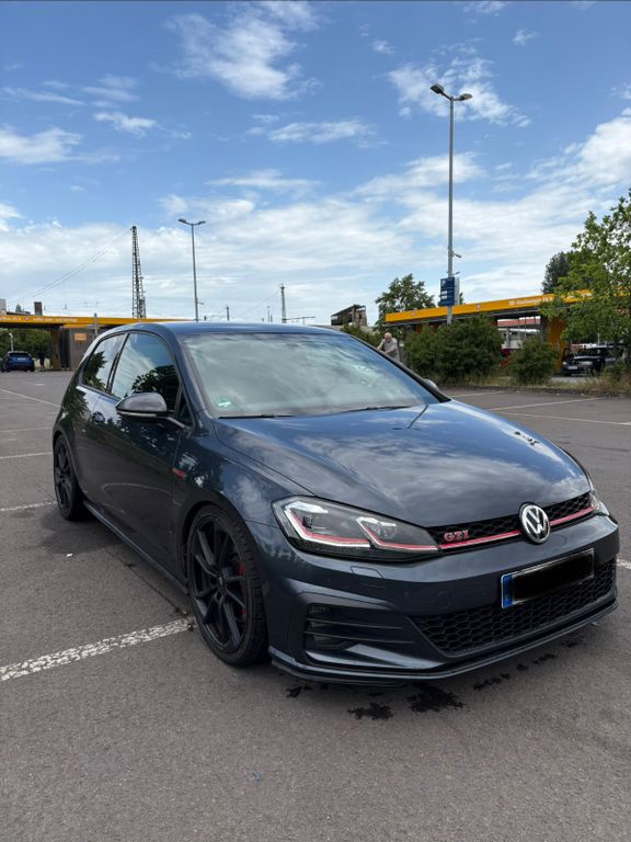 Image of Volkswagen Golf