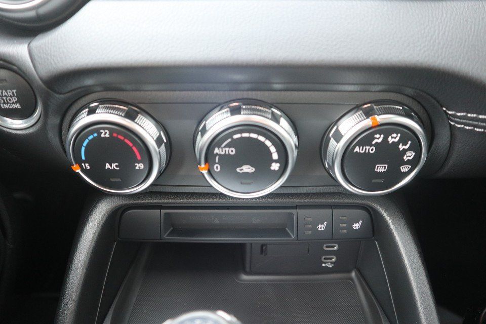 Fahrzeugabbildung Mazda MX-5 Exclusive-Line G-132 LEDER NAVI ACAA BOSE R