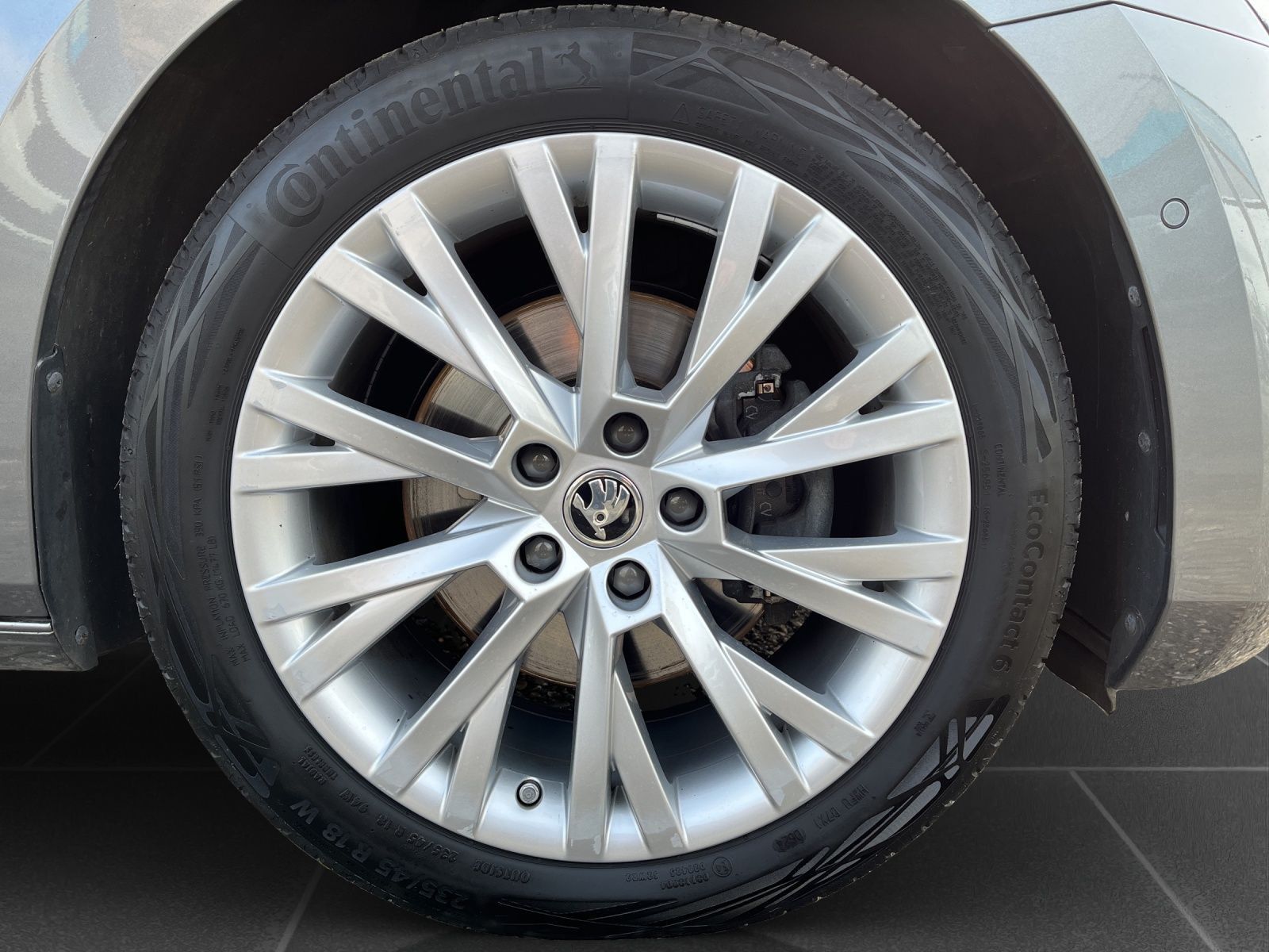 Skoda Superb - Bild 8