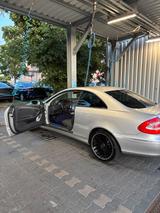 Mercedes-Benz Mercedes CLK 200 Kompressor - Mercedes-Benz CLK 200 aus 2004