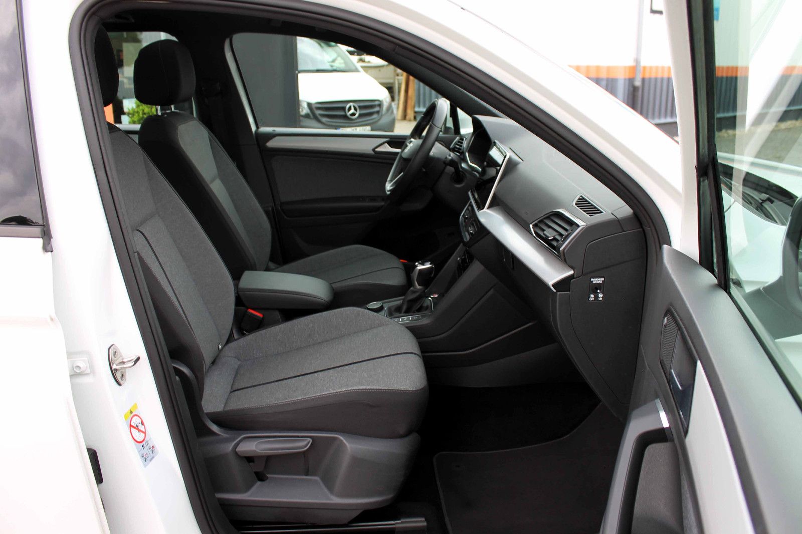 Fahrzeugabbildung SEAT Tarraco Style 2.0TDI DSG LED AHK ACC KAM PANO BT