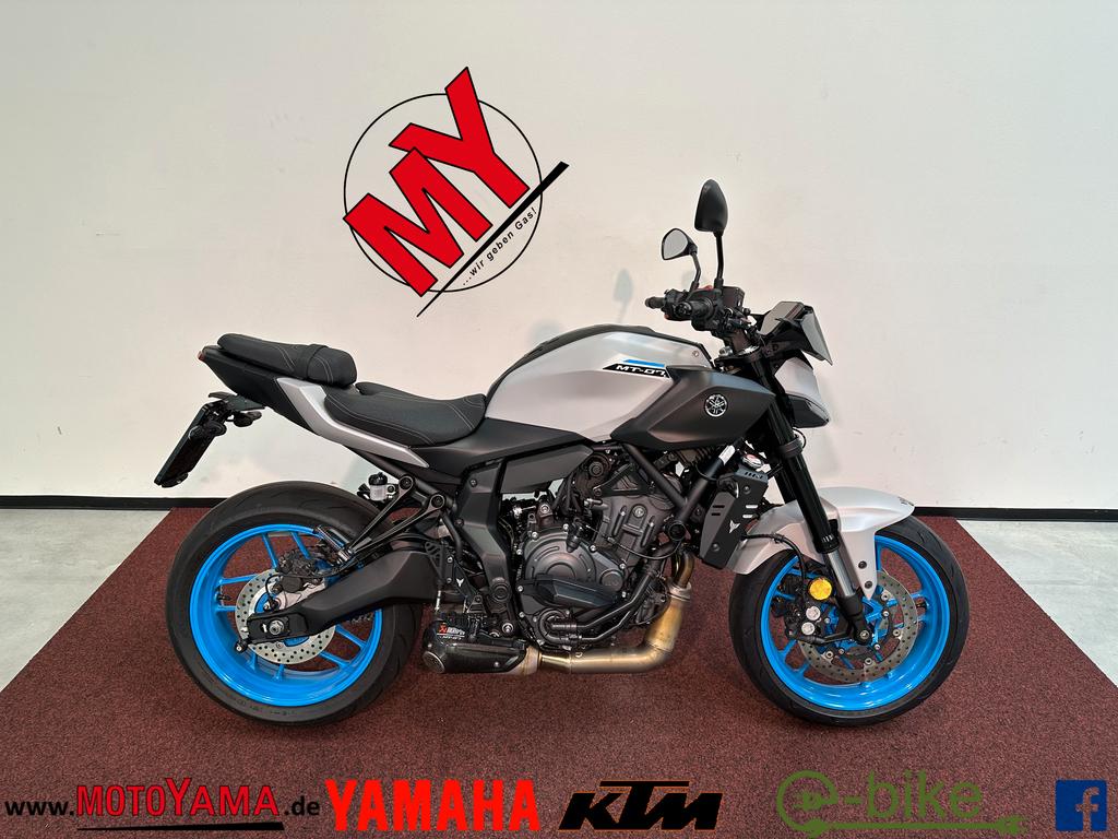 Yamaha MT-07 inkl. EXTRAS OHNE ENDE!!!