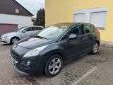 Peugeot 3008 Benziner EZ. 19.04.2010 - Peugeot 3008 aus 2010