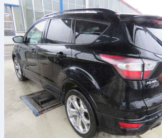 Ford Kuga ST-Line  4x4- Fahrbereit/Airbag Geschlossen