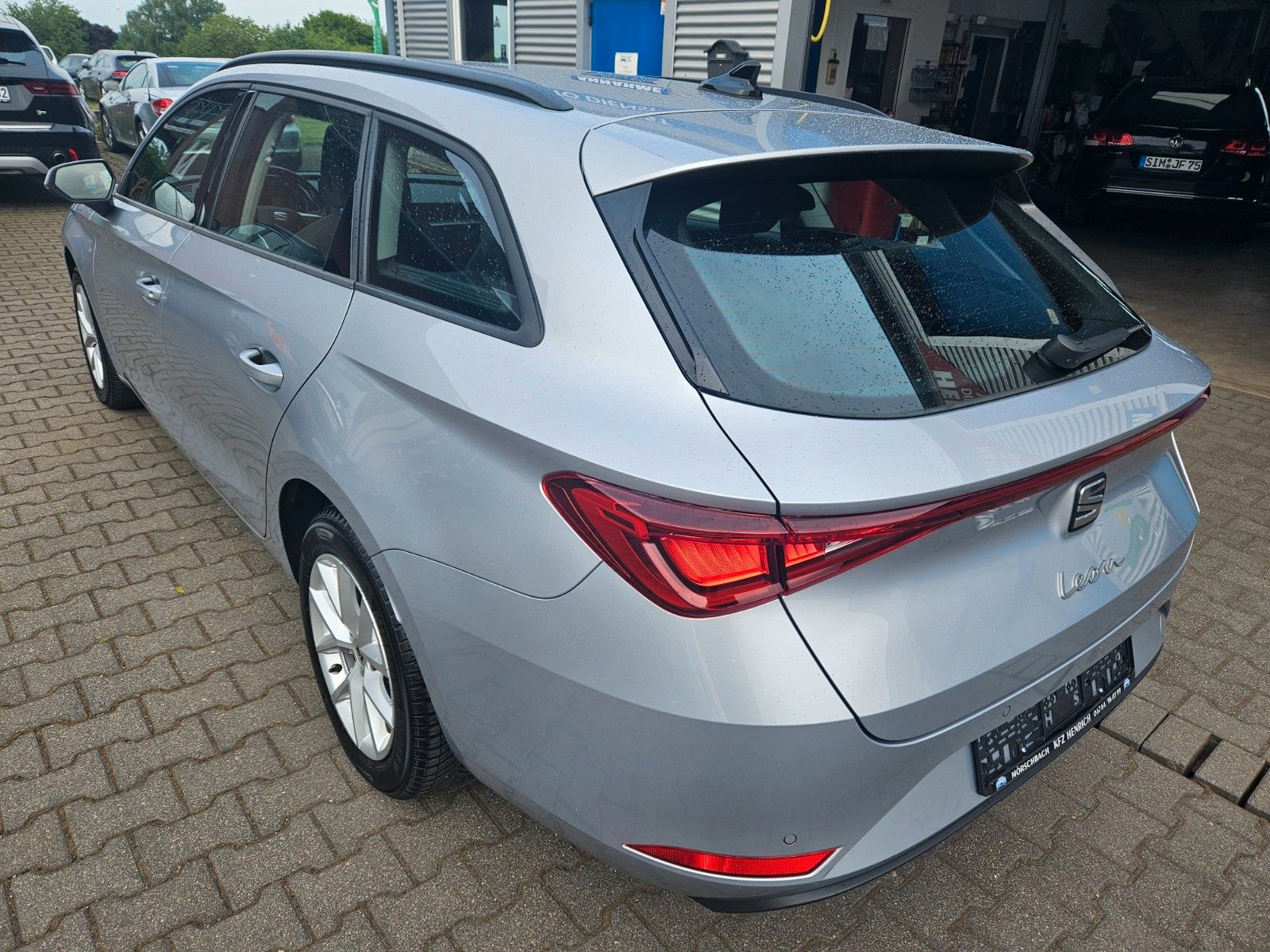 Seat Leon Hybrid Sportstourer Style Navi PDC Tempomat imagem 3