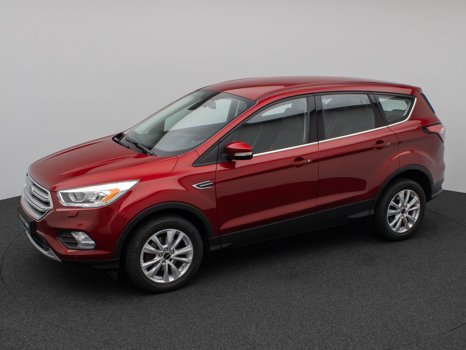 Fahrzeugabbildung Ford Kuga Titanium Navigation Kamera Sitzhzg Tempomat