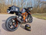 KTM 1290 Super Duke R - KTM DUKE