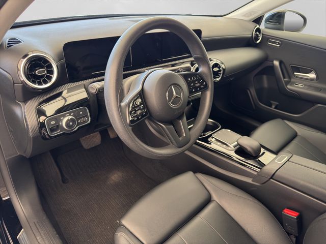Fahrzeugabbildung Mercedes-Benz A 250 e Style+Leder+Navi+LED+MBUX+DAB