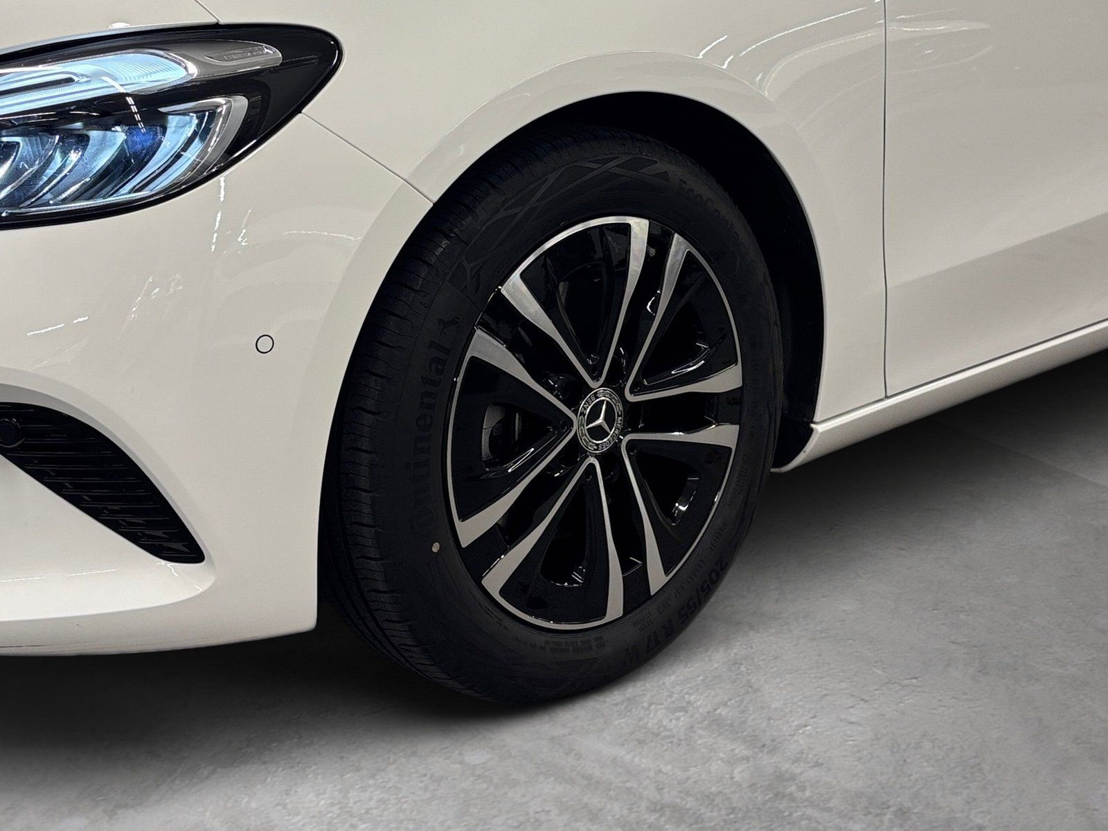 Fahrzeugabbildung Mercedes-Benz B 200 Progressive*AHK*LED*Kamera*EasyPack*Wides*