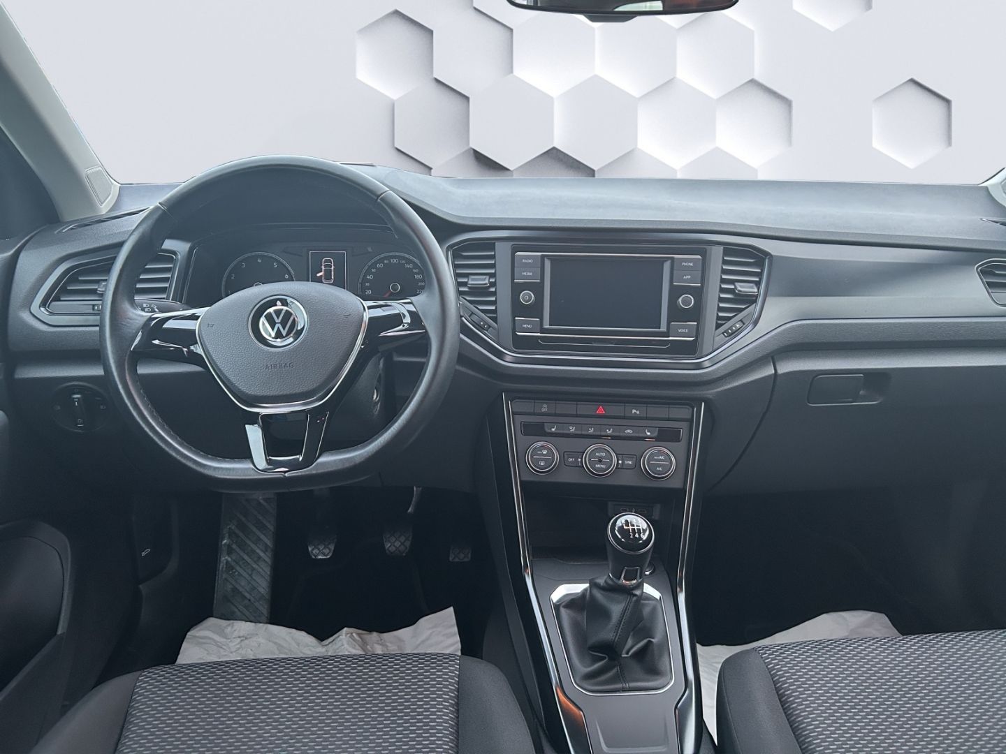 T-Roc Basis 1.0TSI 81kW LED GJR PDC Sitzheizung