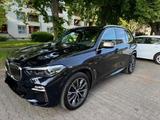 BMW X5 M50 M50d-Massage SoftC PANO SkyL HUD 360 KLS - gebrauchte BMW X5 M50 aus dem Jahr 2020