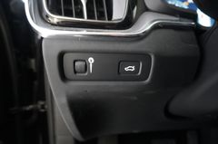 Fahrzeugabbildung Volvo V60 D3 Momentum Core NAVI/LED/PDC/LEDER/VIRTUAL