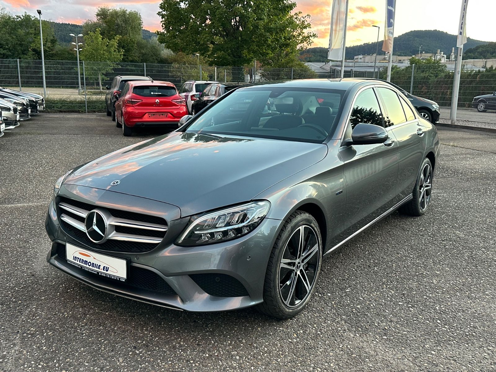 Mercedes-Benz C 300de Limousine Hybrid LED AC ALU NAVI CAM AHK