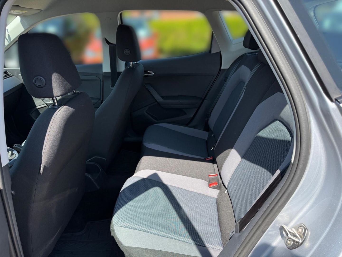 Fahrzeugabbildung SEAT Arona 1.0 TSI Style Sitzheizung Allwetterreifen