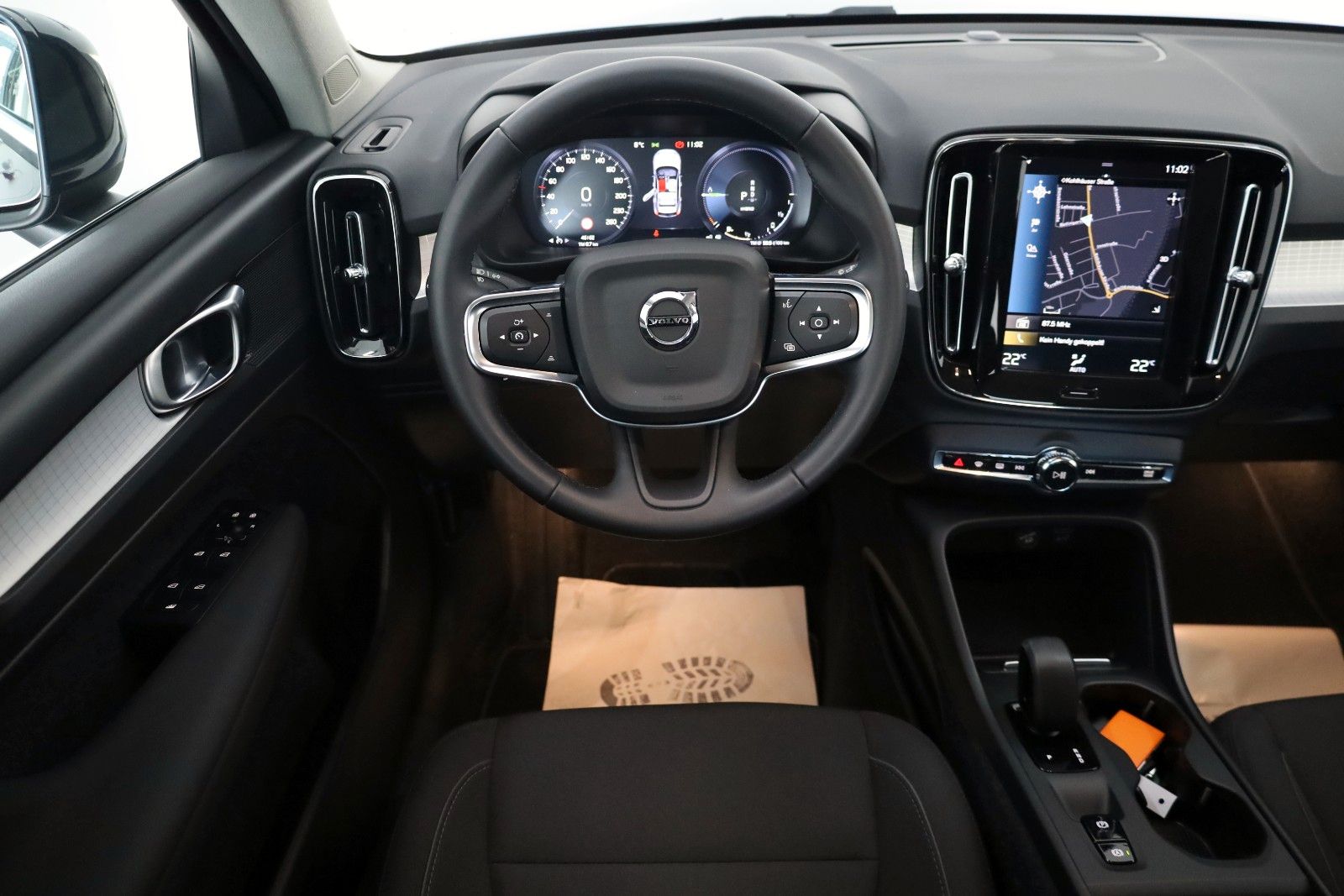 Fahrzeugabbildung Volvo XC40 Inscription Expression, Navi,LED,Kamera,AHK