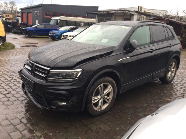 Volkswagen Tiguan 2.0 Highline   4Motion. R Line