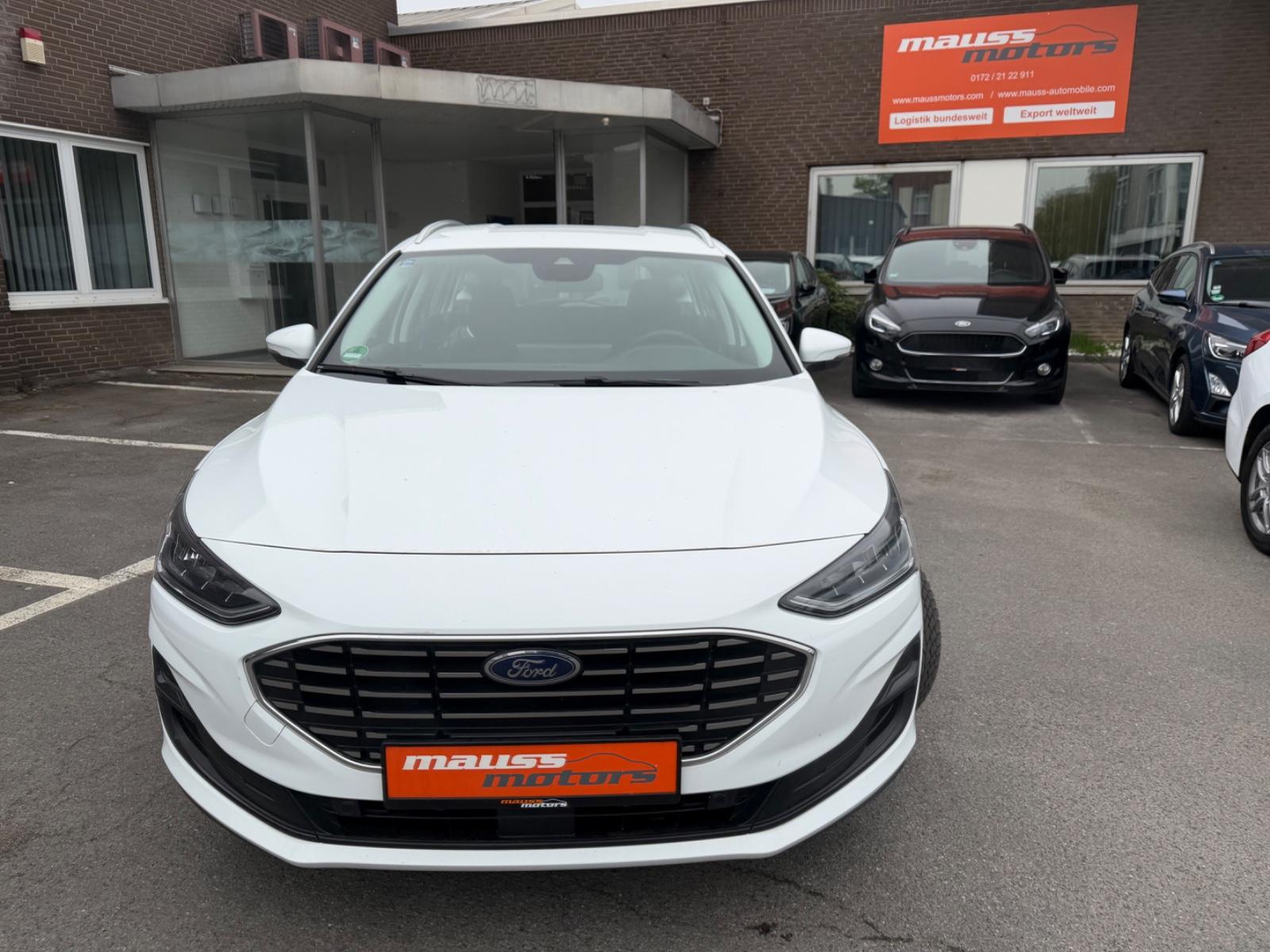 Ford Focus Turnier TITANIUM virt cockp LED - 1030