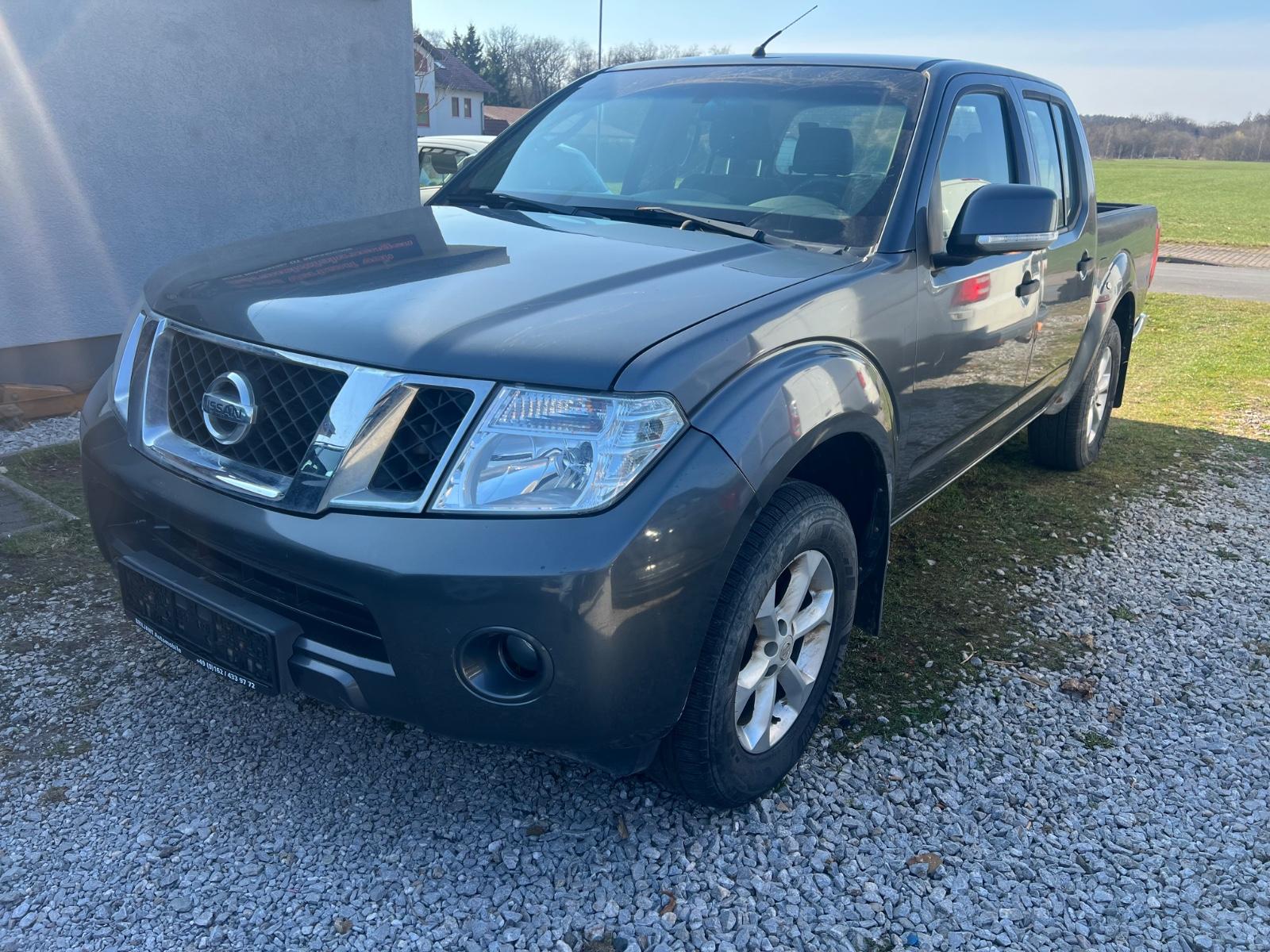 Nissan Navara Pickup Double Cab SE 4X4 klima