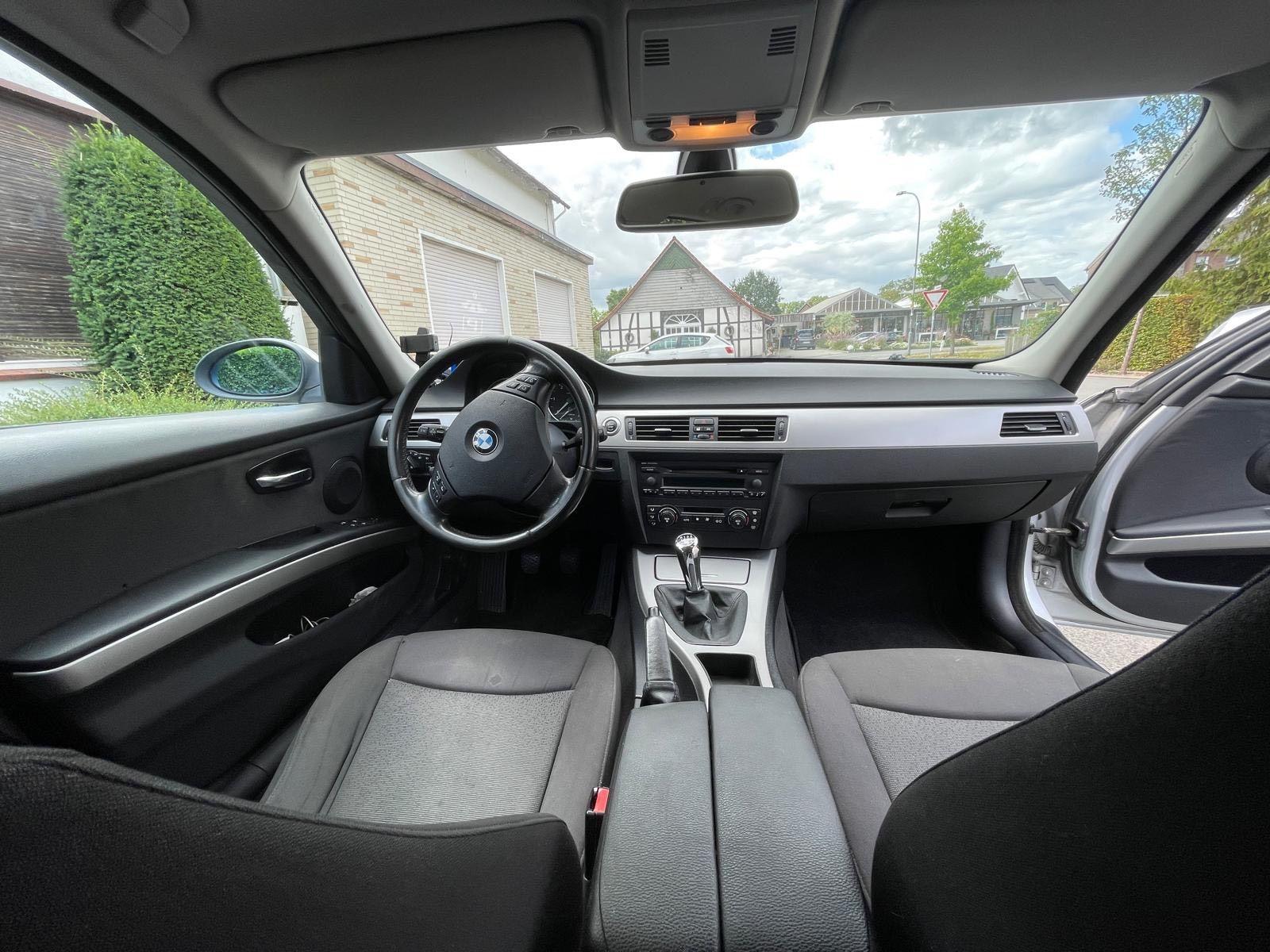 BMW 318 2006 — photo 6