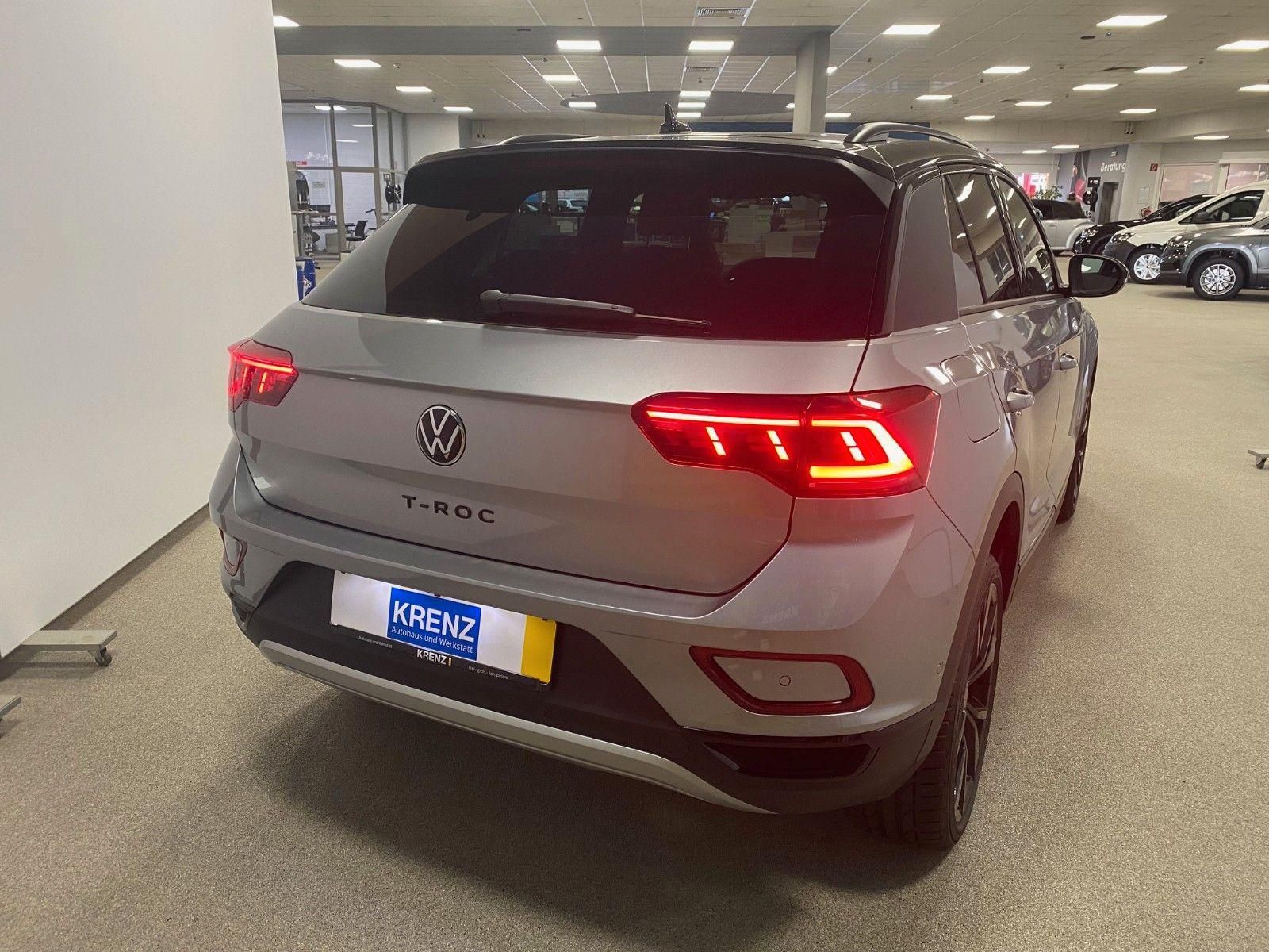 Fahrzeugabbildung Volkswagen T-Roc 1.5 TSI DSG Style+IQ MATRIX+Black Style+++