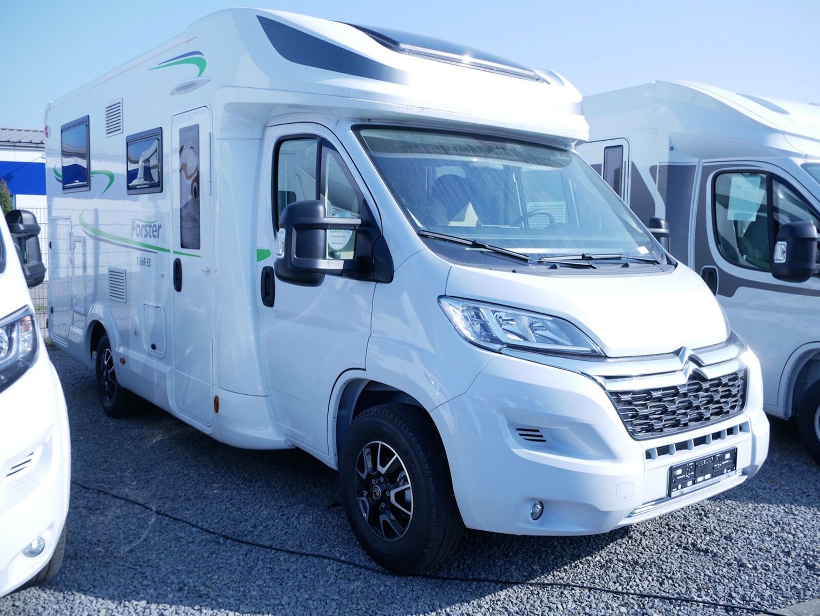 Fahrzeugabbildung Forster T FT669EB 8670,- EUR Sondernachlass / Pioneer