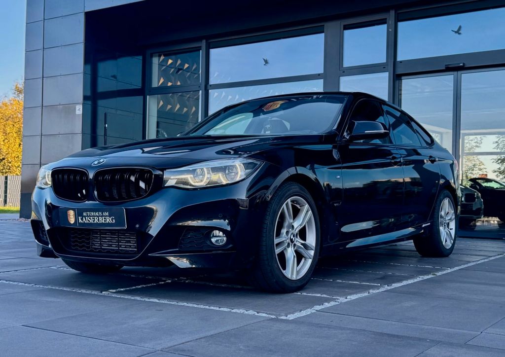 Image of BMW 330