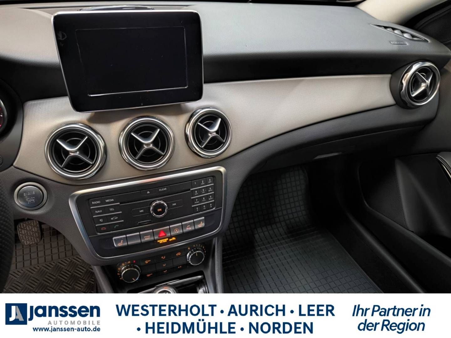 Fahrzeugabbildung Mercedes-Benz GLA 200 Urban