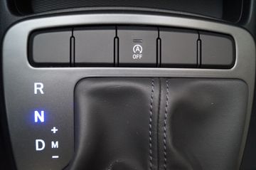 Hyundai i10 1.0 AUT.-NAVI-KLIMA-TEMPOMAT-KAMERA-PDC-