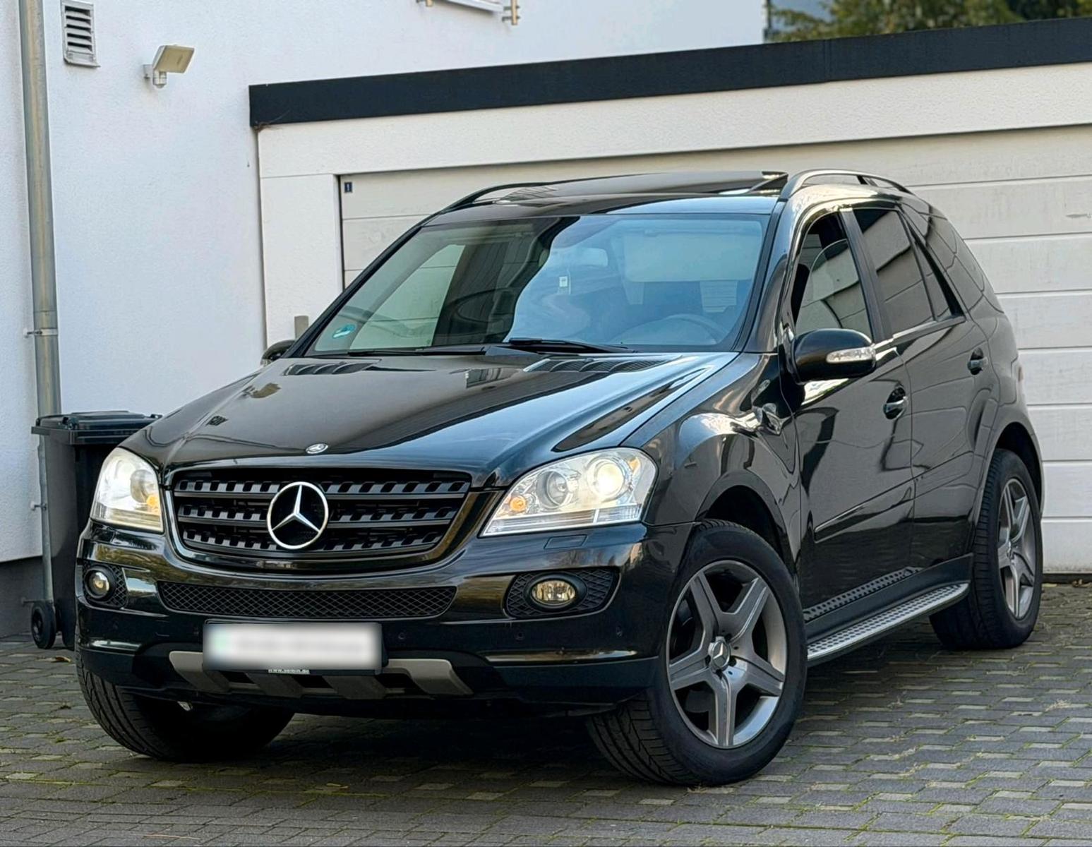 Mercedes-Benz ML 320