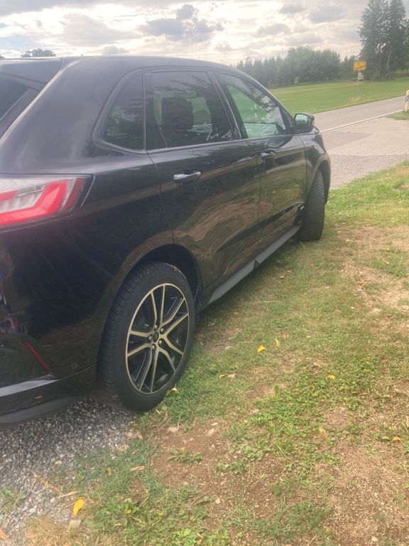 Image of Ford Edge