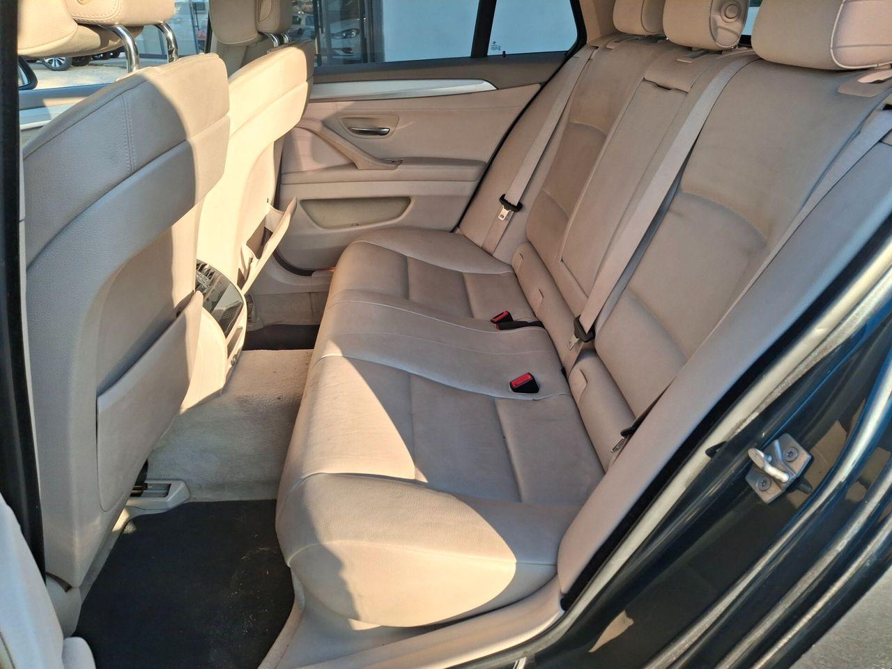 BMW 525 2011 — photo 8