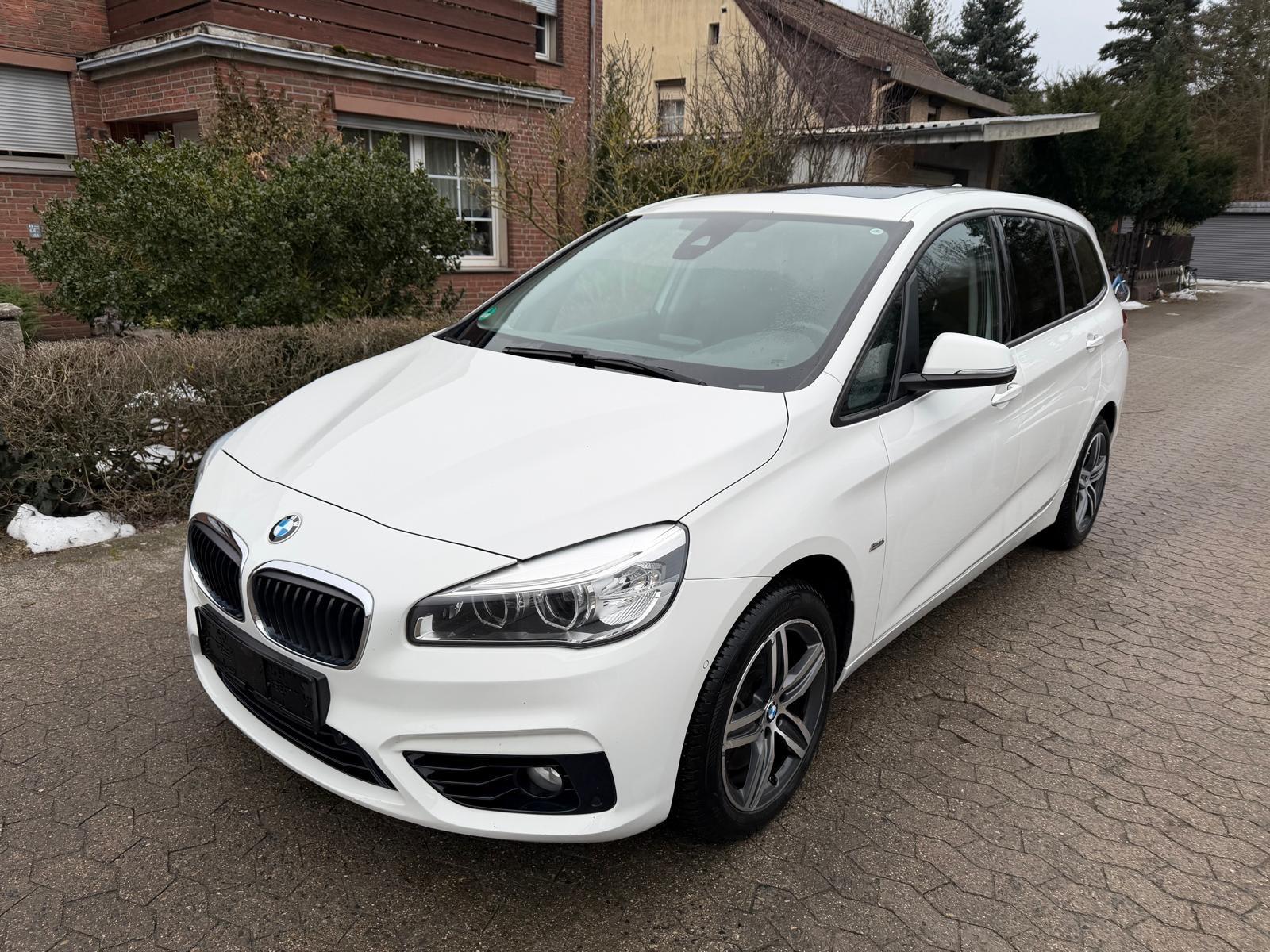 BMW 220d Sport-Line 190PS 7-Sitze Navi Panorama