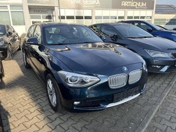 Fotografie BMW 120 d xDrive Urban Line - Navi - Tempomat - PDC
