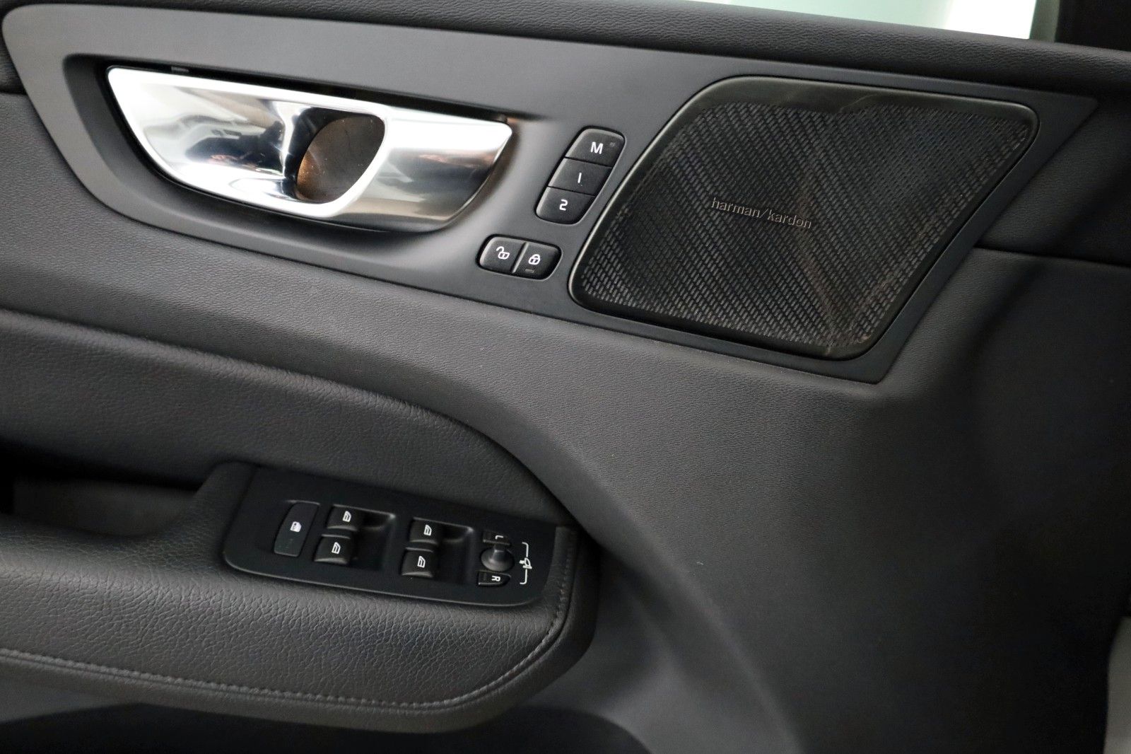 Fahrzeugabbildung Volvo XC60 Inscription T6 AWD,Leder,Kamera,Panoram,AHK