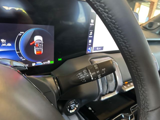 Toyota Urban Cruiser FWD Lounge 61 kWh *PANO*JBL*