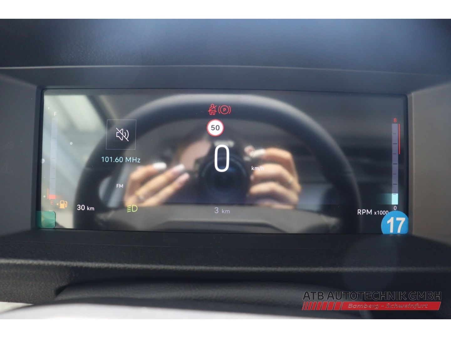 Fahrzeugabbildung Fiat Scudo Serie 2 Kastenwagen L3 2.0 Hdi 145 PS Comf