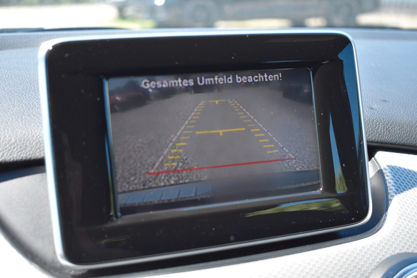Fahrzeugabbildung Mercedes-Benz B 200 CDI Automatik Sport Paket Navi Sitzheizung