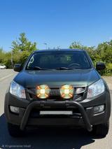 Isuzu PICK UP - Isuzu aus 2012