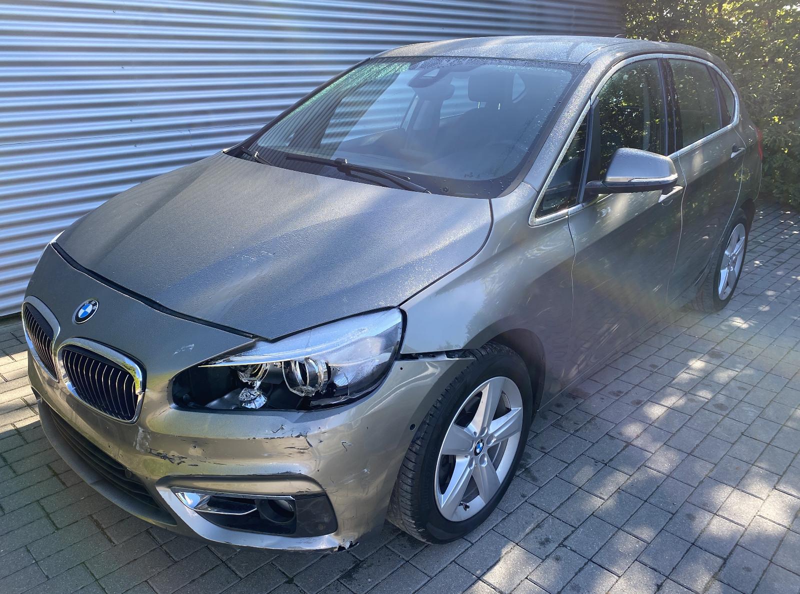 BMW 218i 2 Active Tourer Luxury Line