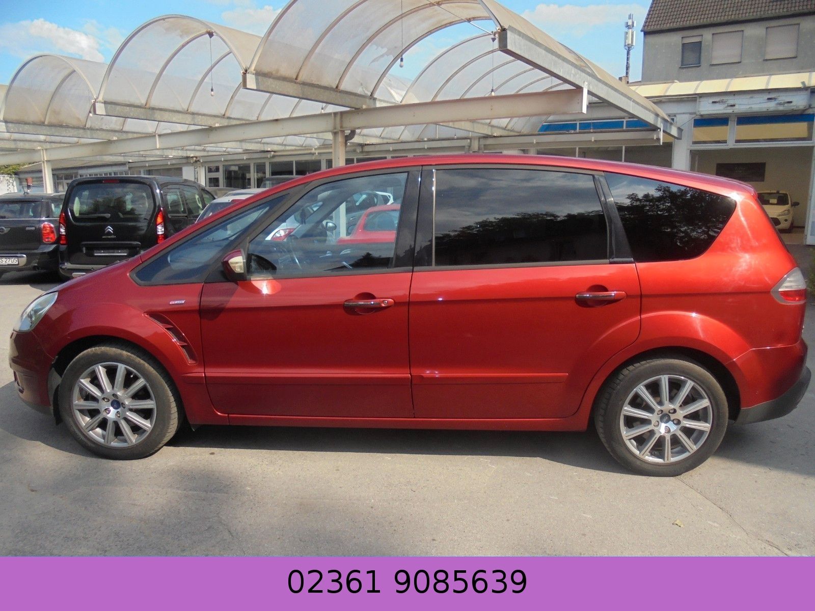 Fahrzeugabbildung Ford S-Max 2,3Titanium  Automatik/Klimaaut./7 Sitzer/