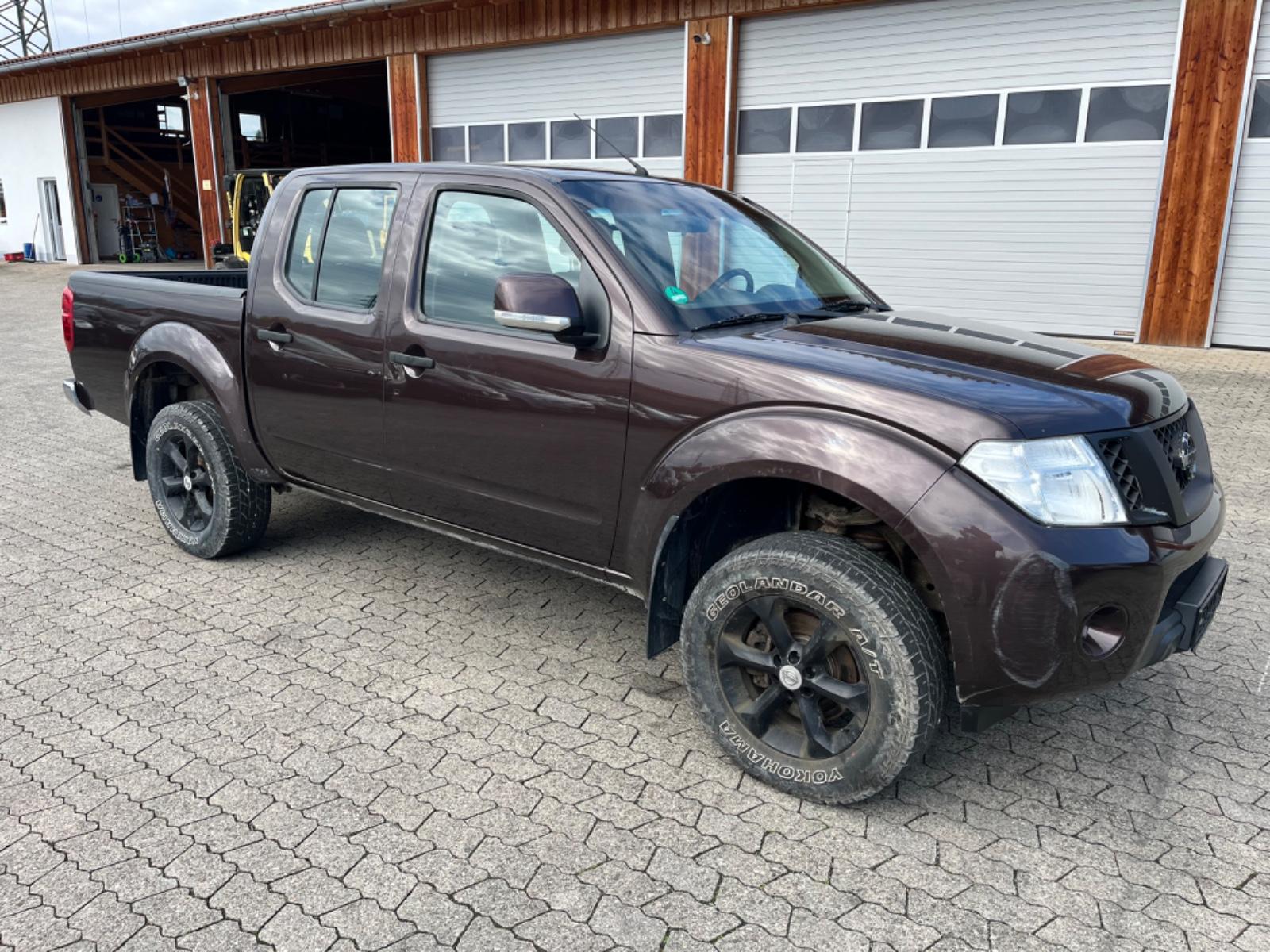 Nissan Navara Pickup Double Cab SE 4x4 LB