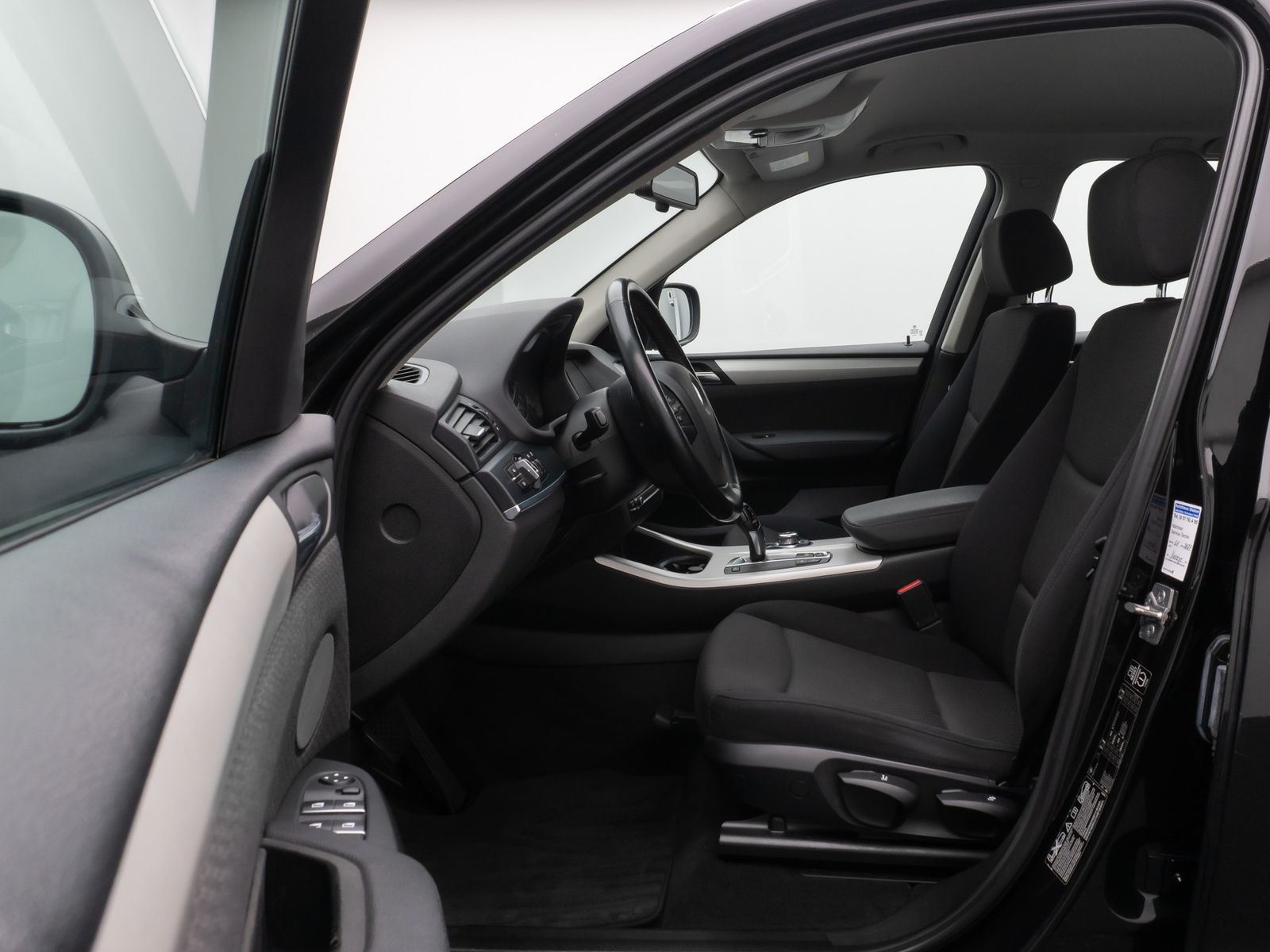 Fahrzeugabbildung BMW X3 xD20d Navi Sitzhzg PDC Tempomat 8Fach