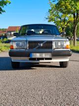 Volvo 244 GL Oldtimer - Volvo 244 mit Benzin-Antrieb: Limousine