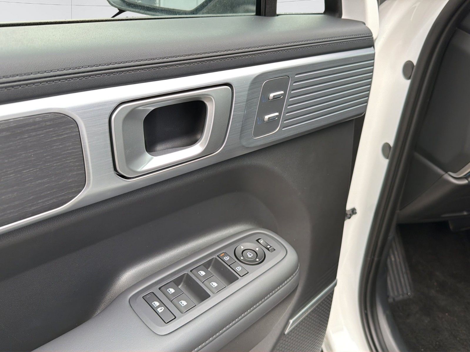 Hyundai SANTA FE - Bild 9