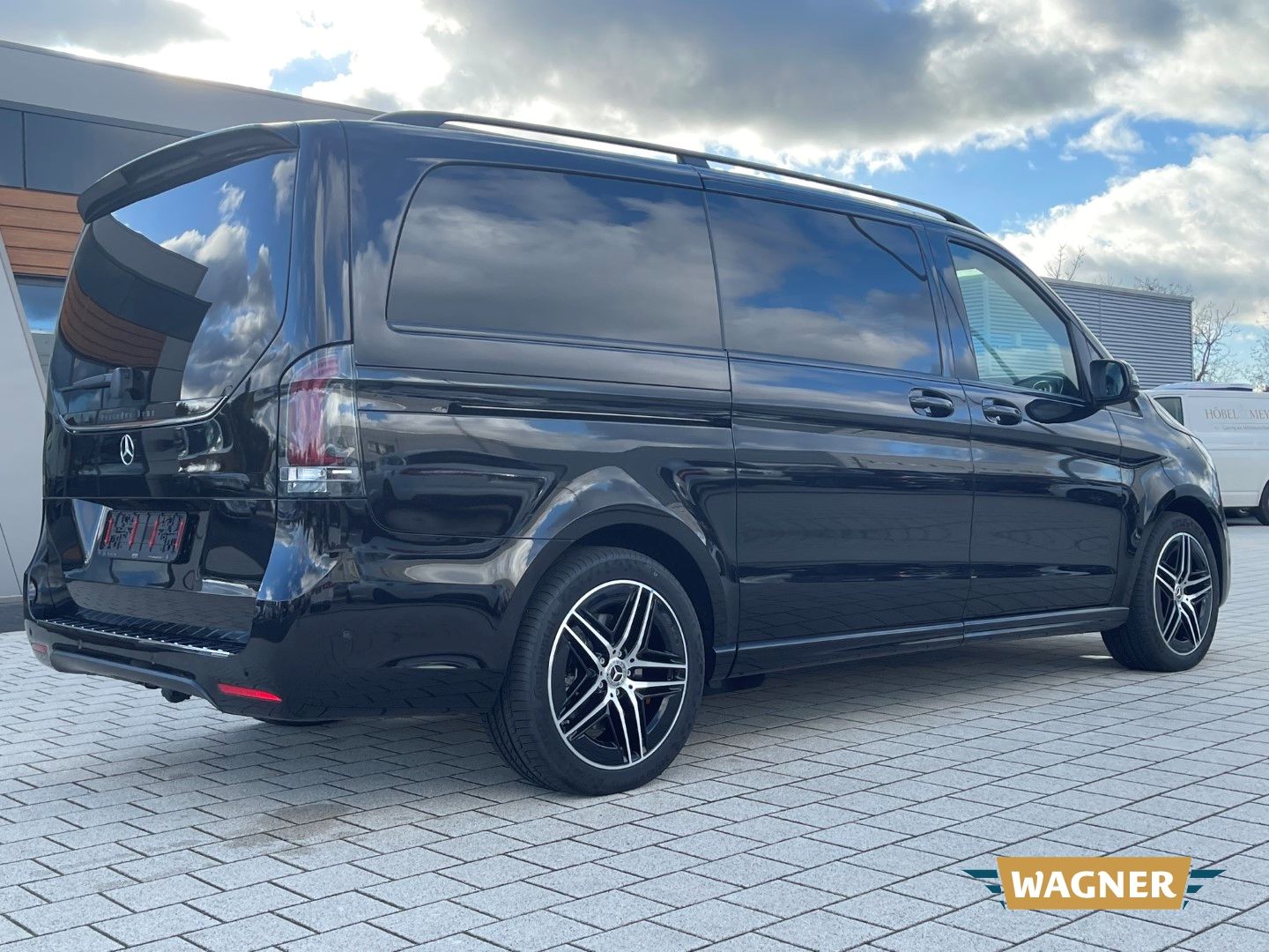 Fahrzeugabbildung Mercedes-Benz V 300 d AMG EXCLUSIVE EDITION 4MATIC lang Voll V