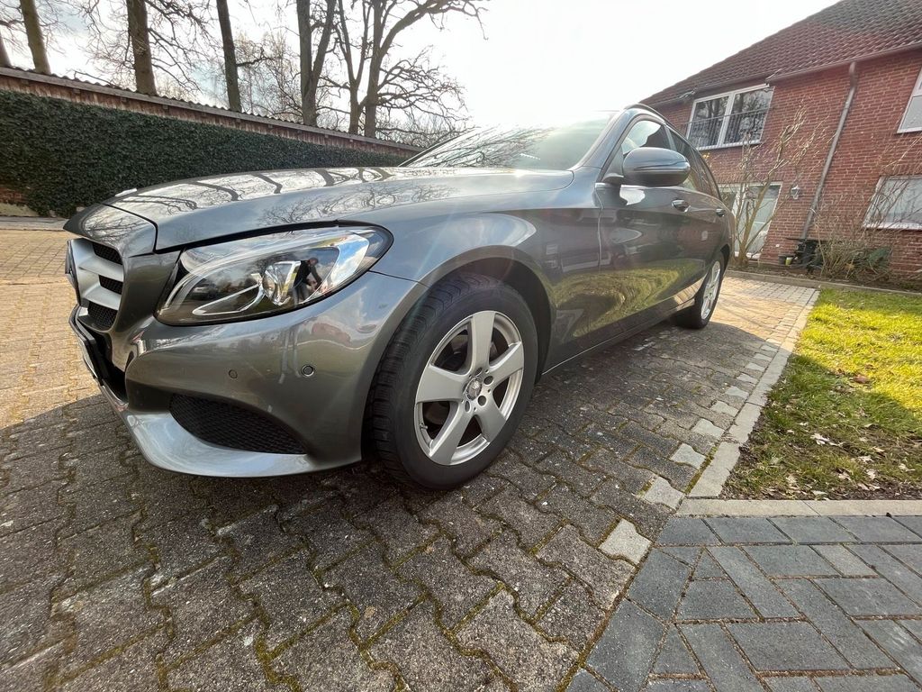 Image of Mercedes-Benz C 180