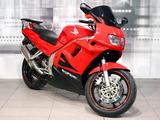 Honda VFR 750 F - HONDA VFR 750