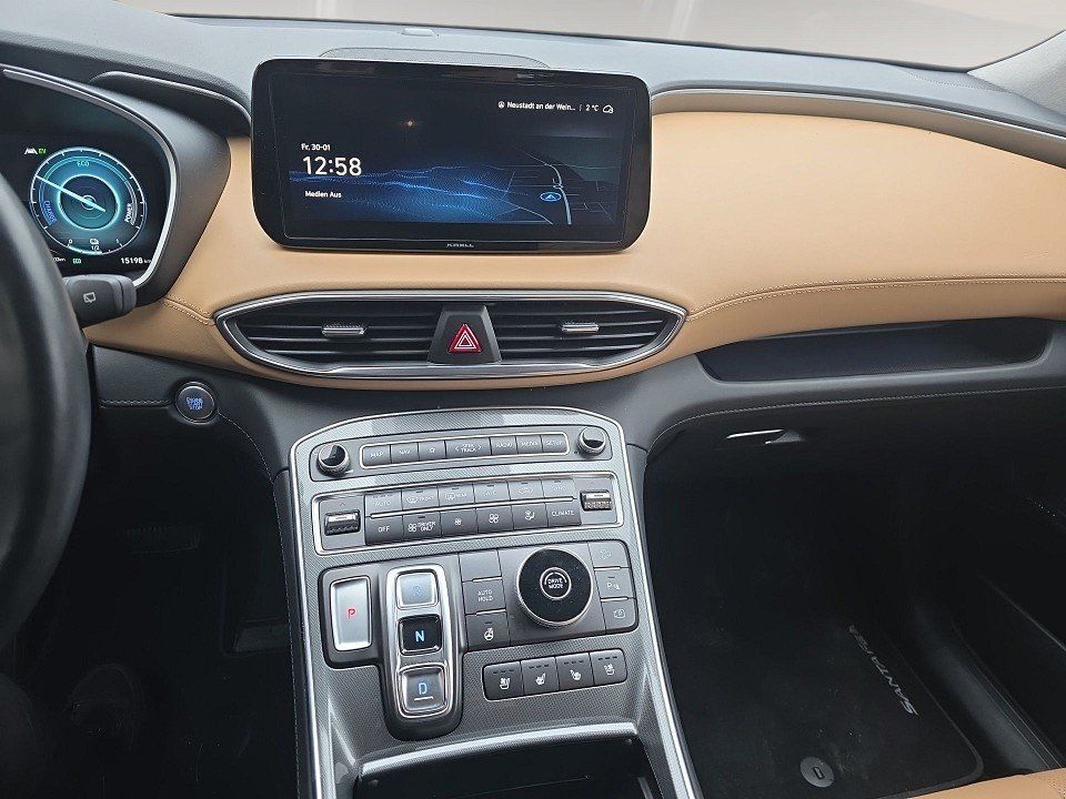 Fahrzeugabbildung Hyundai SANTA FE Hybrid 1.6T PRIME