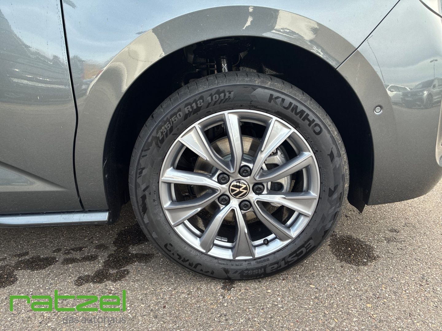 Fahrzeugabbildung Volkswagen T7 Multivan Style AHK+Navi+LED+ACC+Memory Sitze