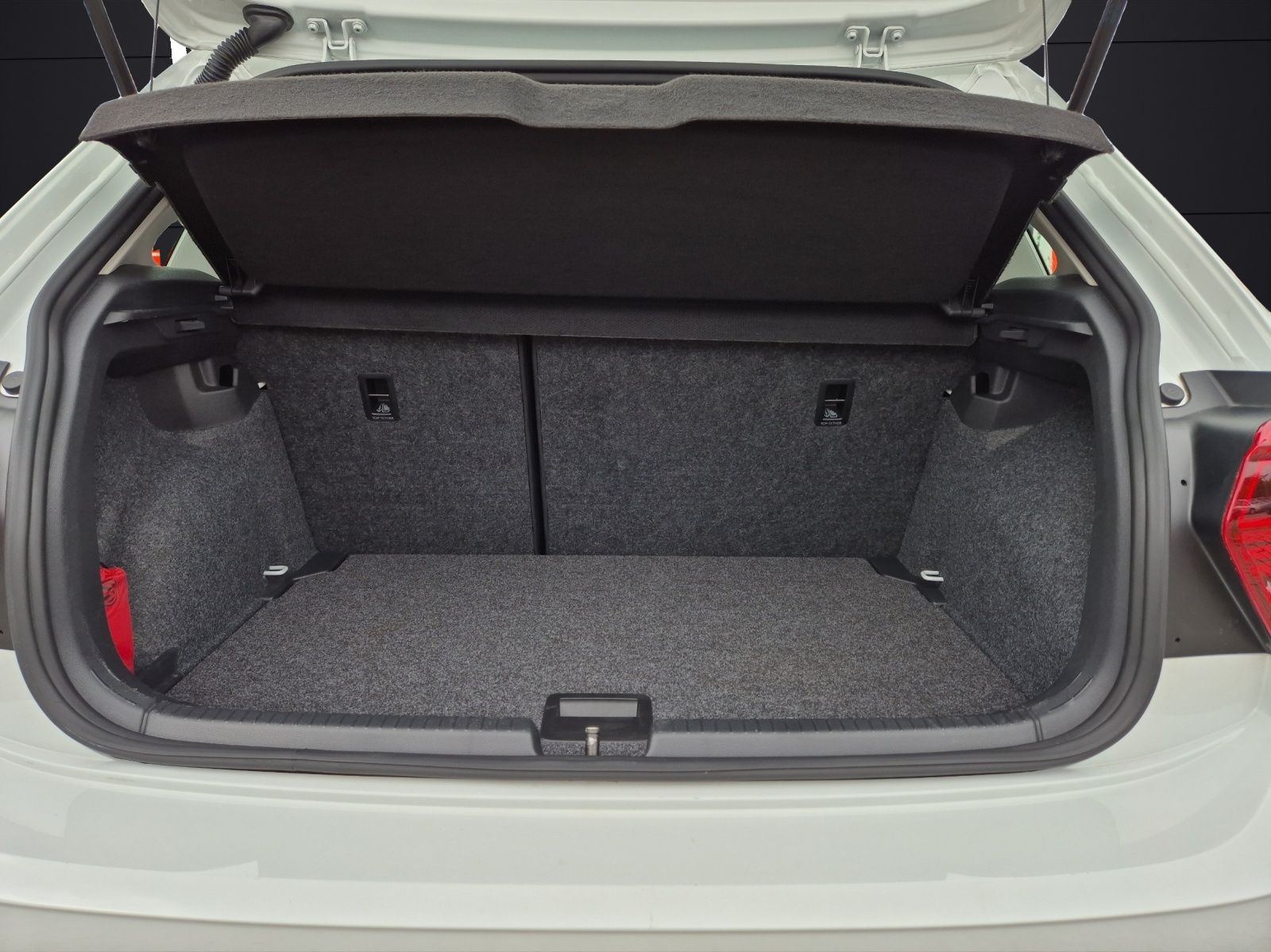 Fahrzeugabbildung Volkswagen Polo TSI Comfortline Klima DAB